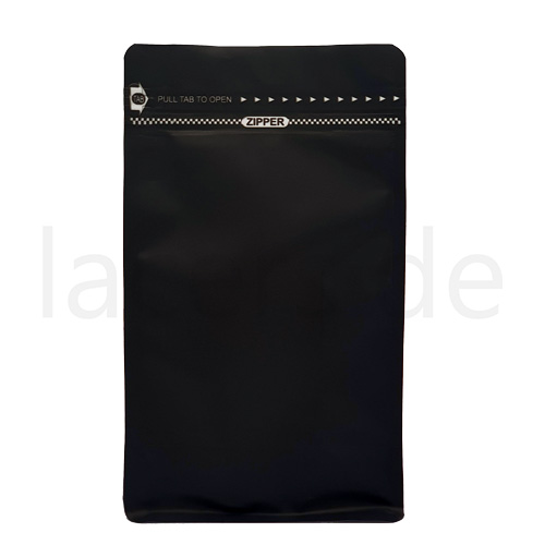 zipper-schwarz-front-2022.jpg
