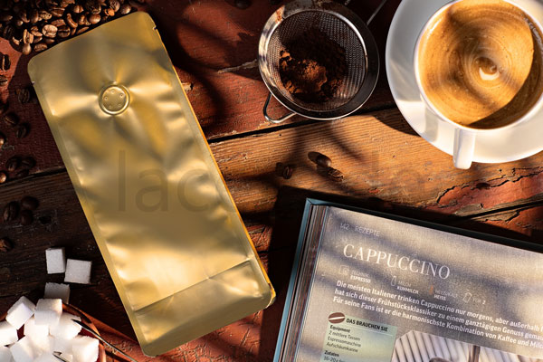 Flachbodenbeutel-gold-matt-mit-Aromaventil_830035-V_WZ.jpg