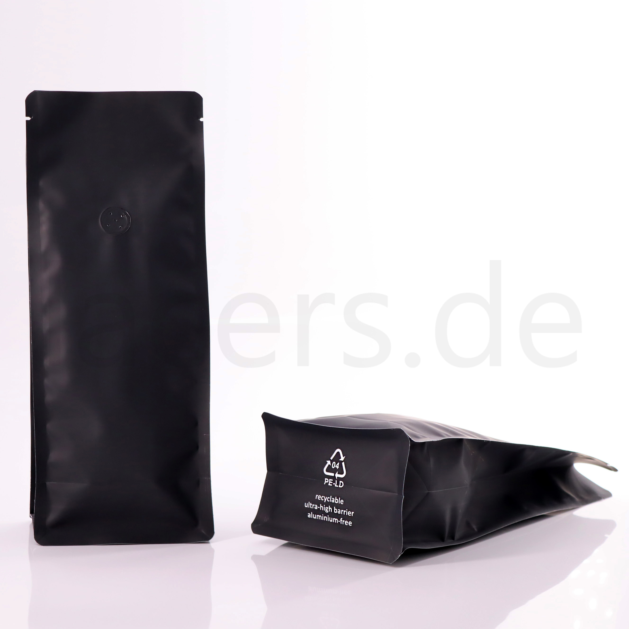 Flachbodenbeutel schwarz-_861075_recyclable-1.jpg